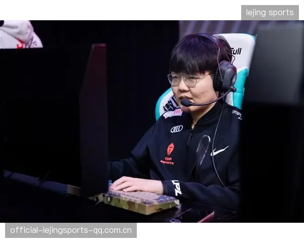 LPL加赛上路单杀震惊主持席，电竞激情再燃！